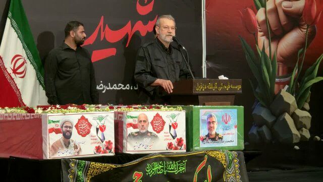 لاریجانی: این جنگ با ملت ایران در کمال نامردی بود