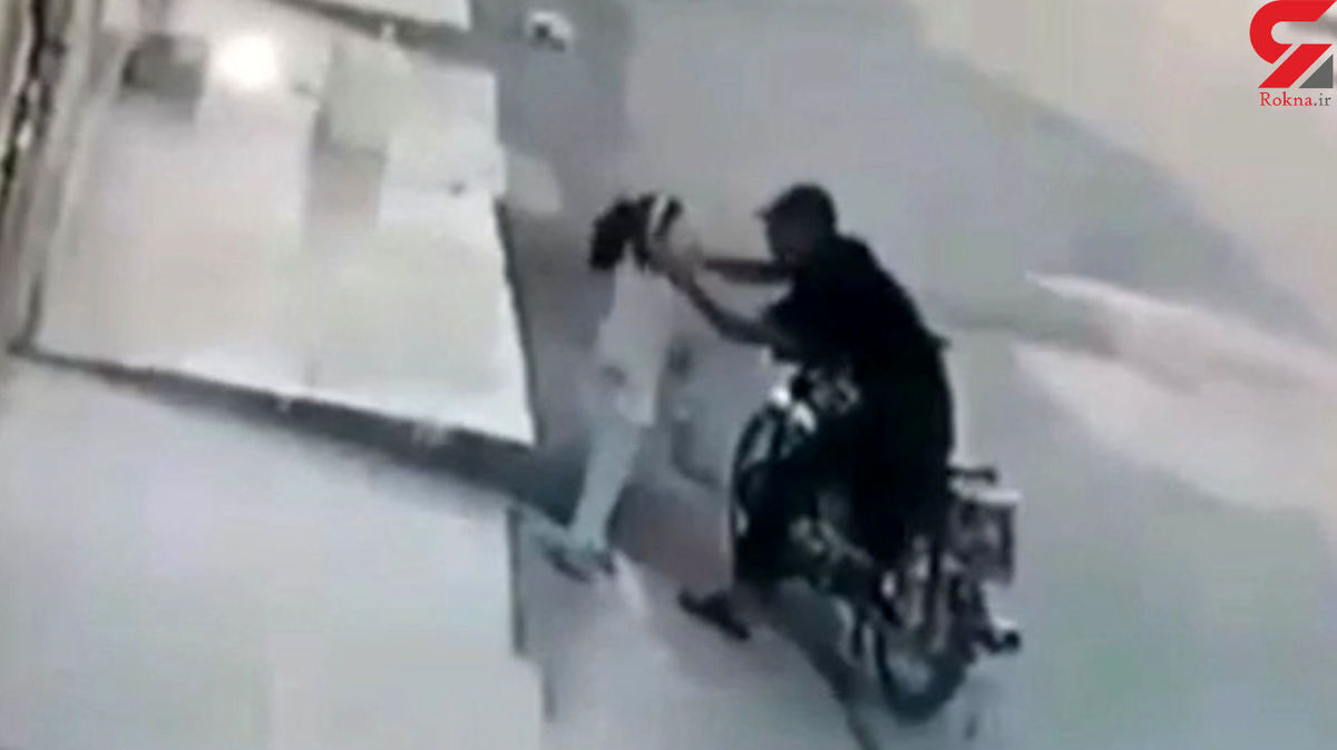 کندن وحشیانه گوشواره یک کودک اهوازی از گوشش+فیلم و عکس دردناک