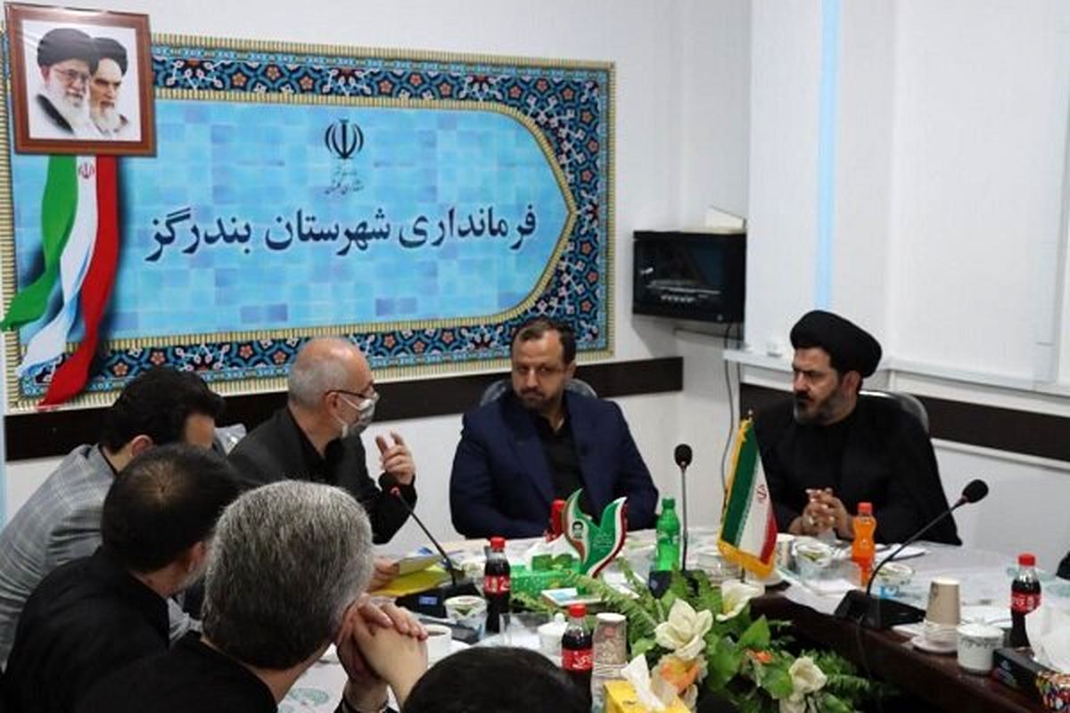 خاندوزی: تلاش دولت بر این است که کارها معطل نماند