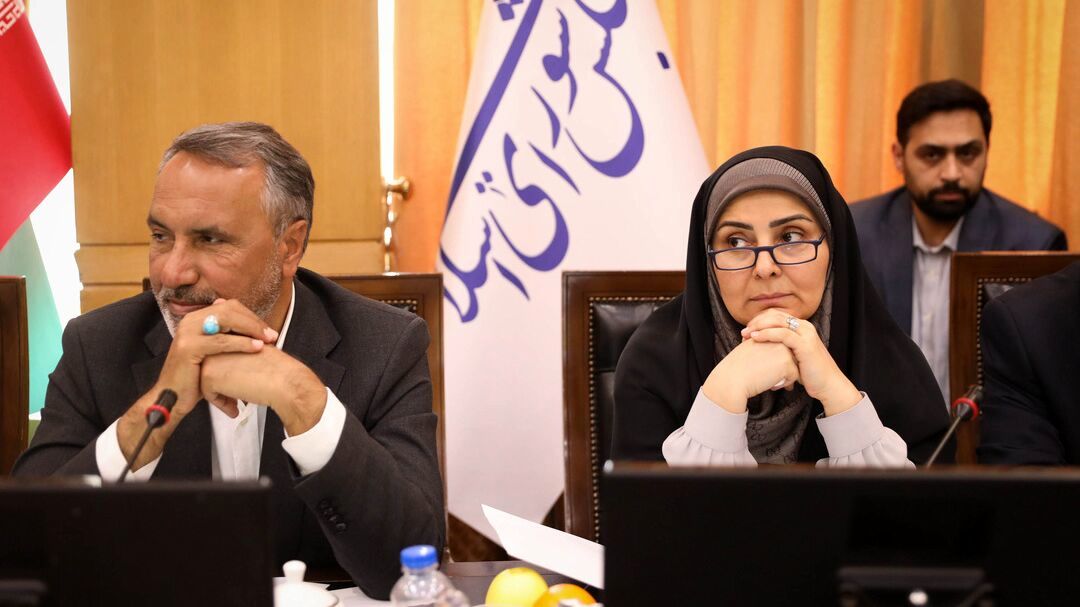 نمایندگان مجلس از پاسخ‌های وزیر راه قانع شدند