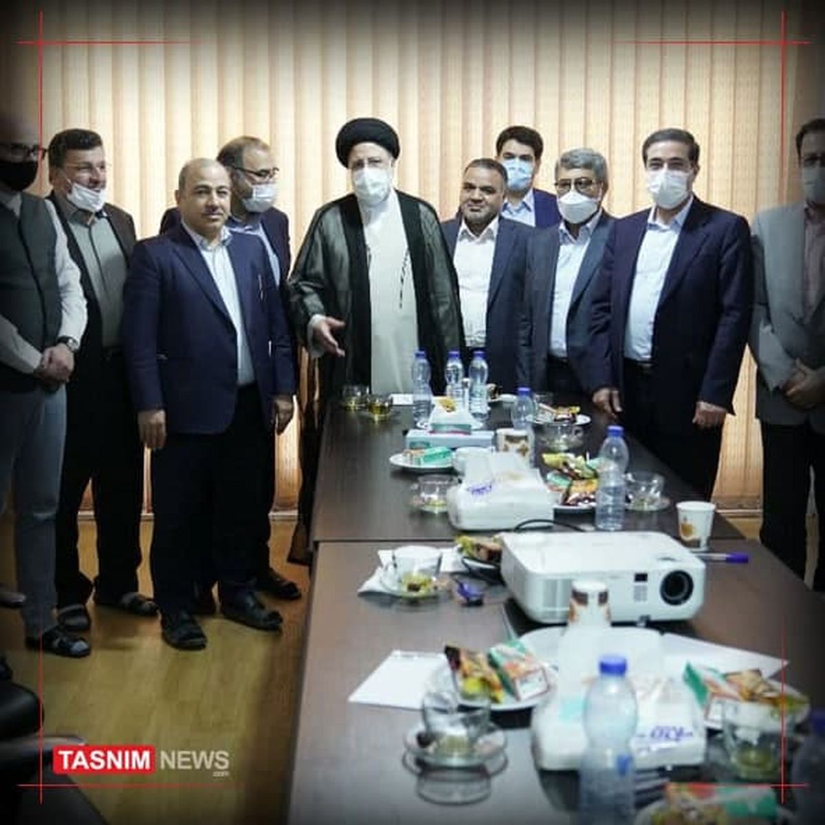 رئیسی: به هیچ جریانی احساس بدهکاری نخواهم کرد
