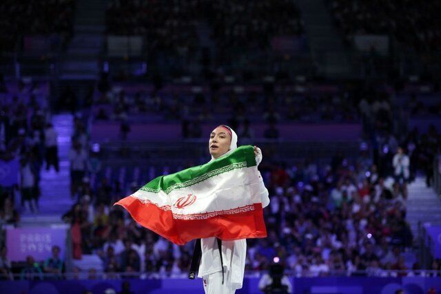 مبینا نعمت‌زاده قید رشته پزشکی را زد