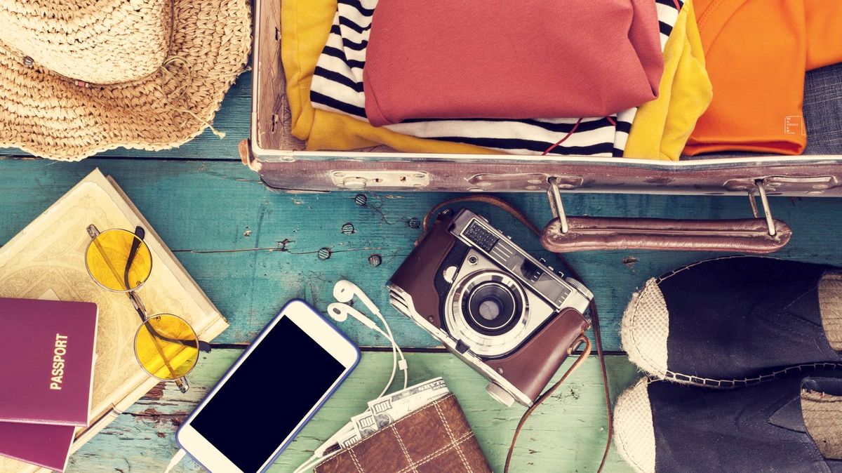 در سفر با تور گردشگری چه چیزهایی همراهمان باشد؟