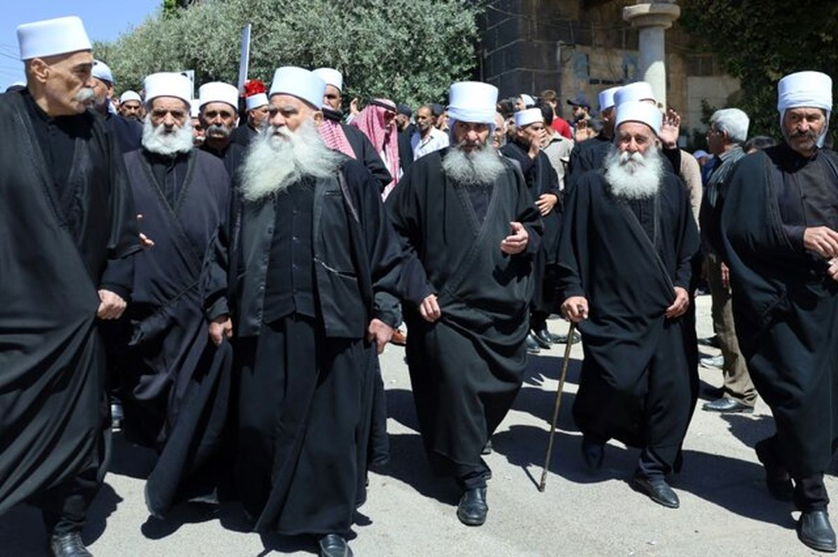 رهبر دروزی‌ها: نیروهای حکومت دمشق از سویدا خارج شوند