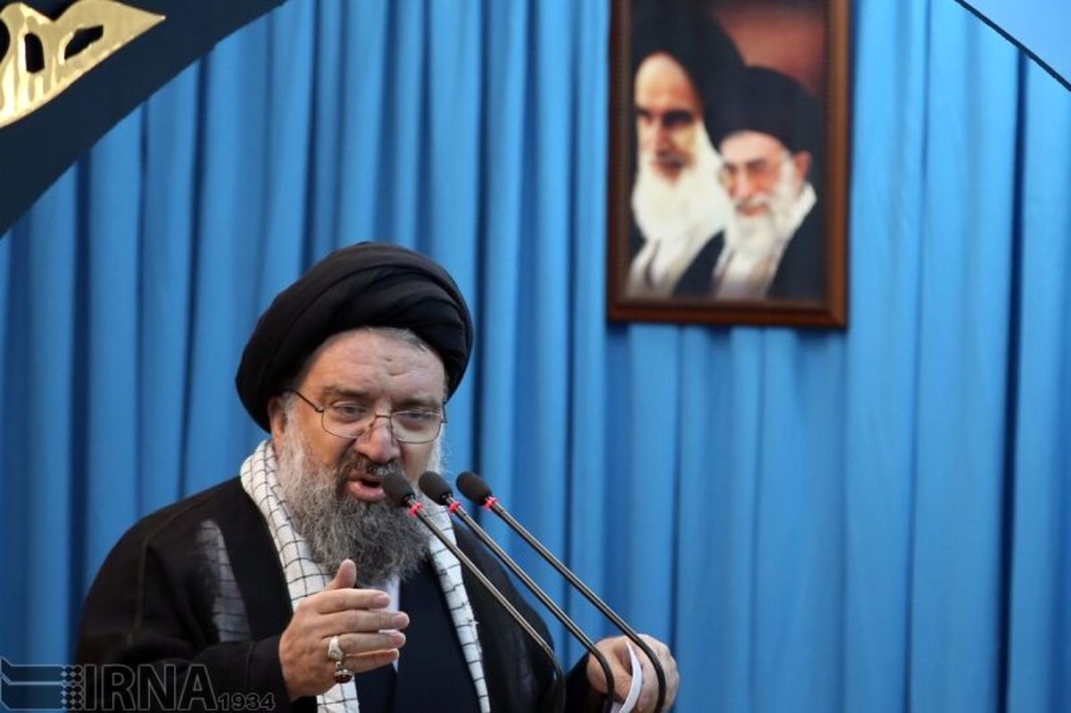آیت الله خاتمی: مذاکره می‌کنیم اما ذره‌ای به شما اعتماد نداریم