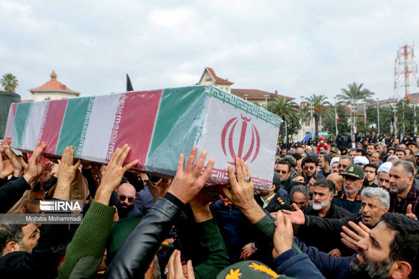 تشییع پیکر شهدای گمنام دفاع مقدس در تهران