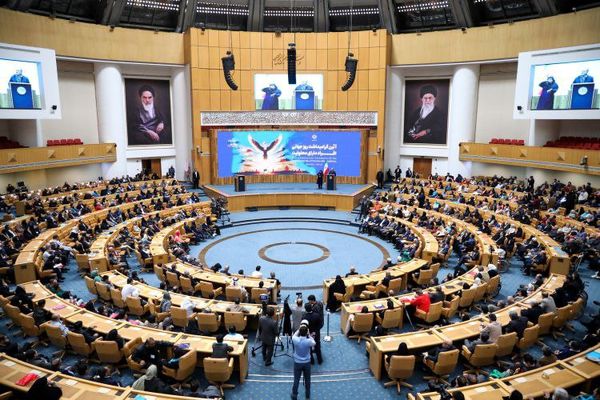 پزشکیان : با تکیه بر اراده و پشتکار افراد دارای معلولیت و همه مردم ایران ایستاده‌ایم تا ایران را هر چه بهتر بسازیم