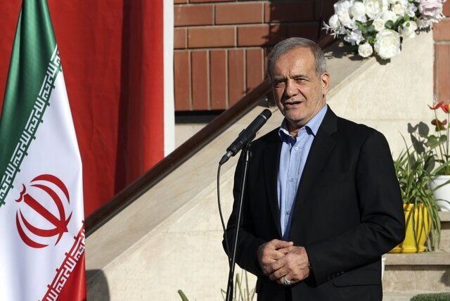 پزشکیان: دشمنان راه ها را برما ببندند راه برون رفت خواهیم یافت