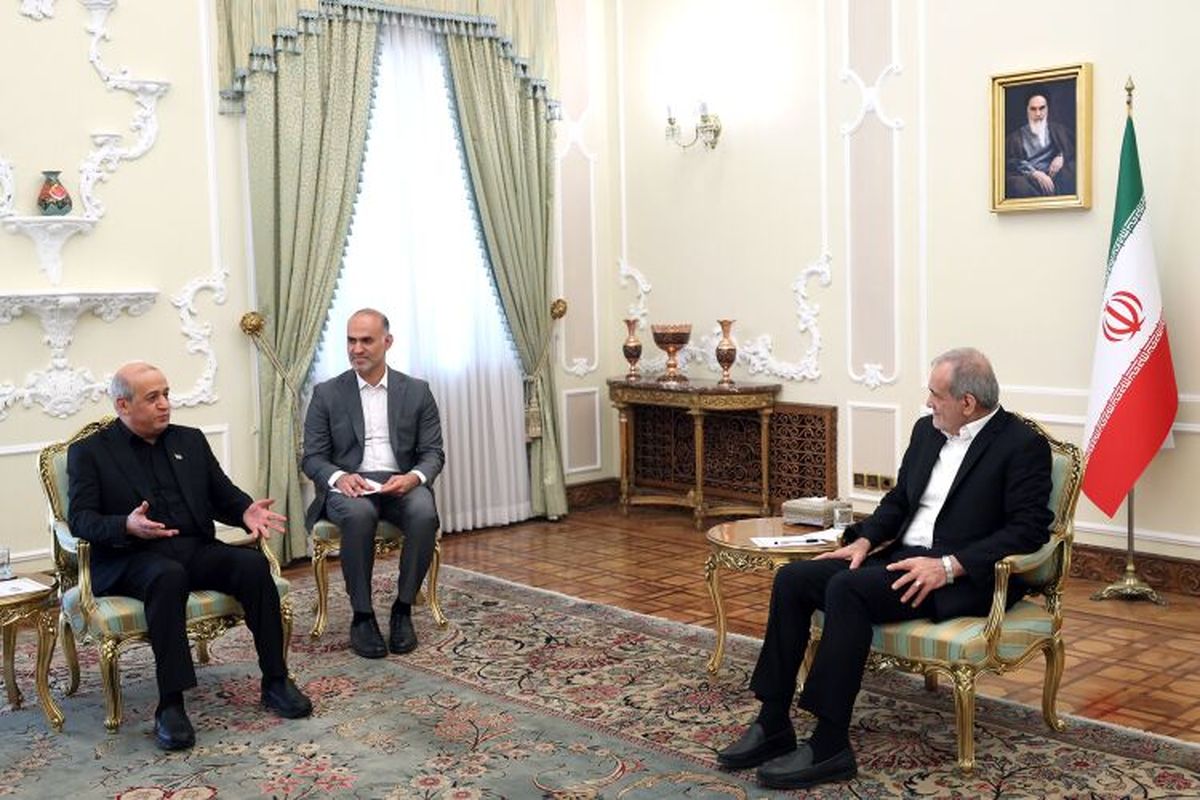 پزشکیان: تفرقه و گسست در جهان اسلام نتیجه توطئه‌های پیچیده بدخواهان و دشمنان است