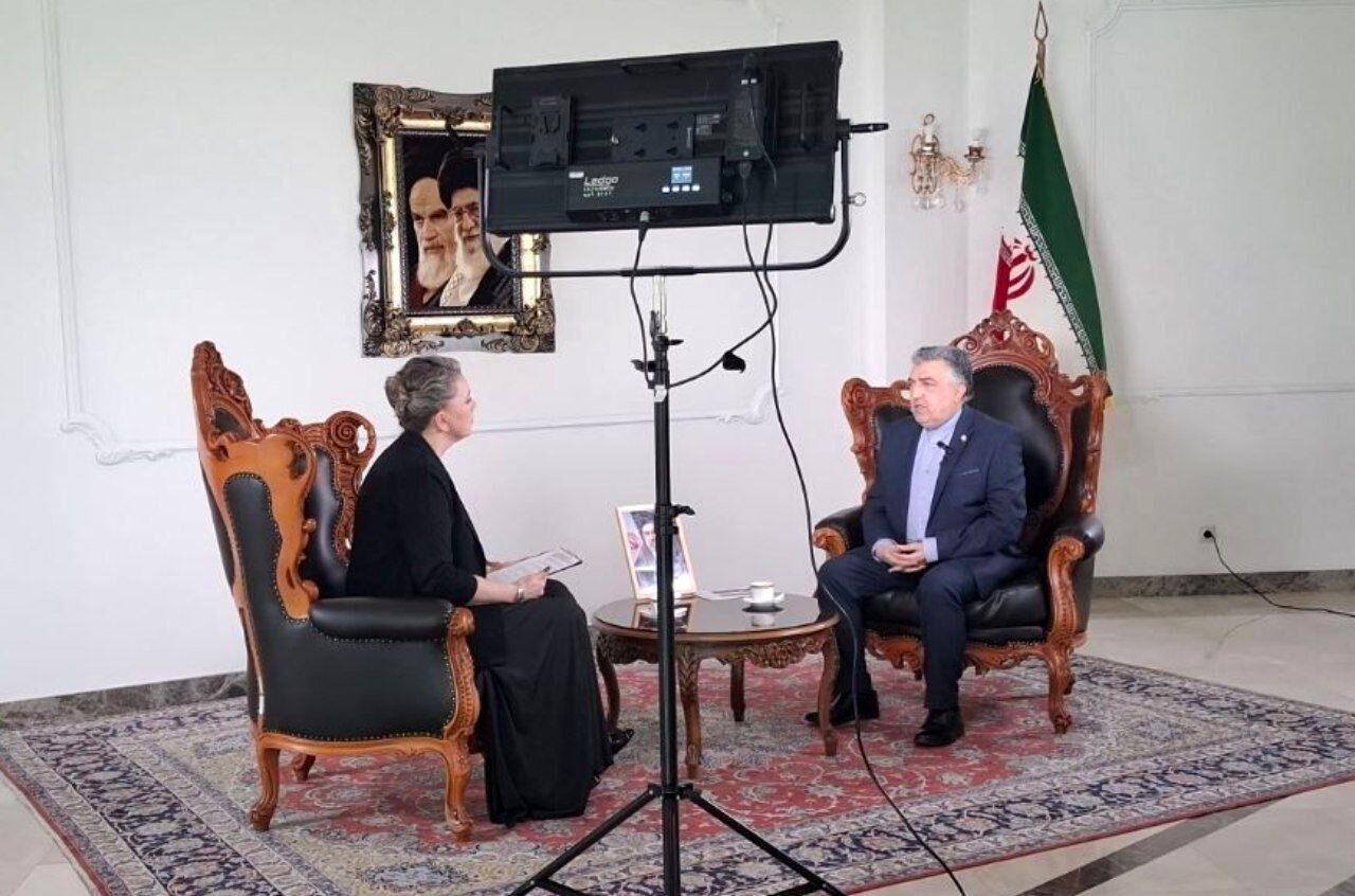 انتقاد سفیر ایران در بلاروس به چرخه معیوب «مذاکره، جنگ و آتش‌بس» 