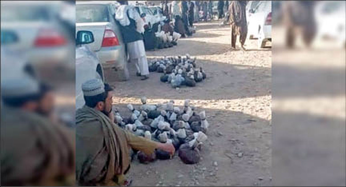 عجیب اما واقعی؛ دست فروشی تریاک در افغانستان! +عکس