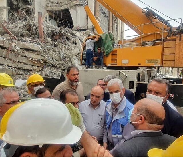 اقبال شاکری: علت وقوع حادثه متروپل به یک شخص یا یک شرکت خصوصی معطوف نمی‌شود