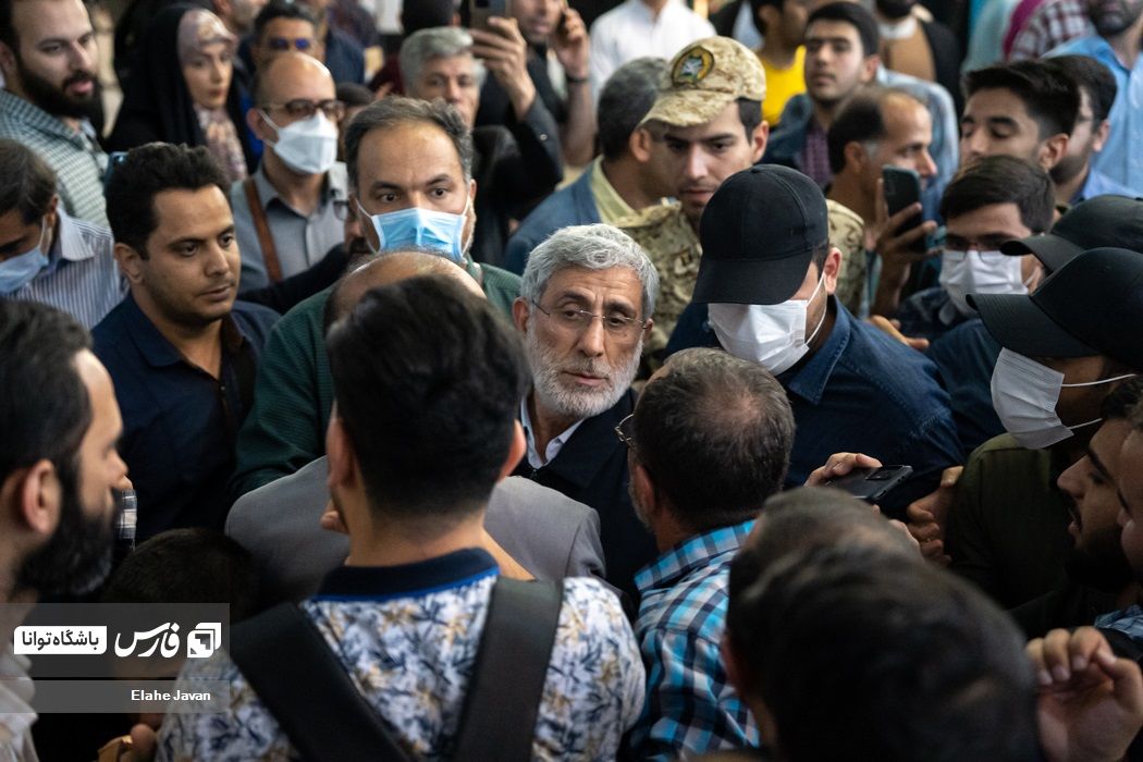 تصاویر: بازدید سردار قاآنی از نمایشگاه کتاب