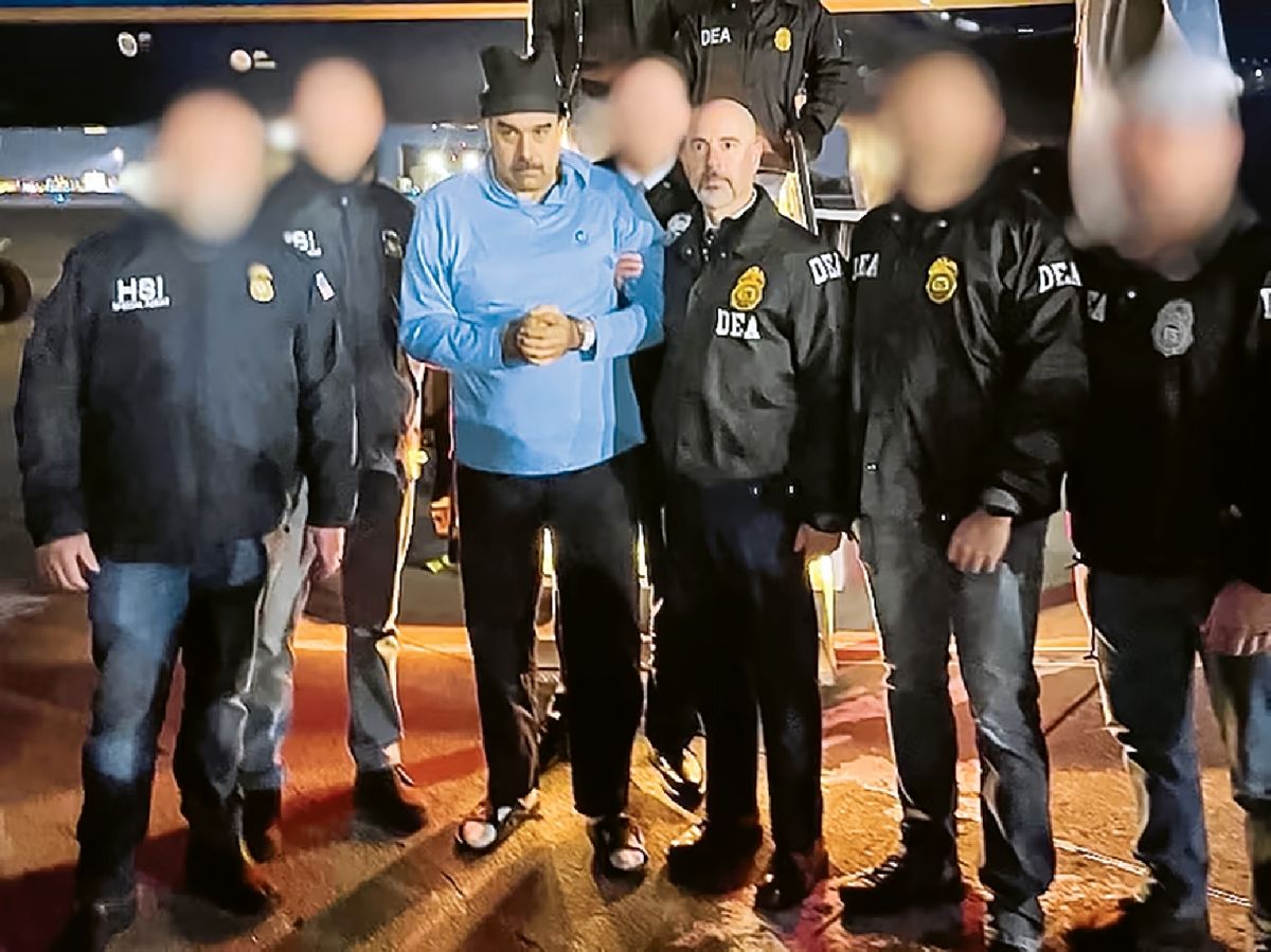 اقدام هالیوودی نیروهای ویژه ارتش آمریکا/نمایش مادورو در خیابان‌های نیویورک!