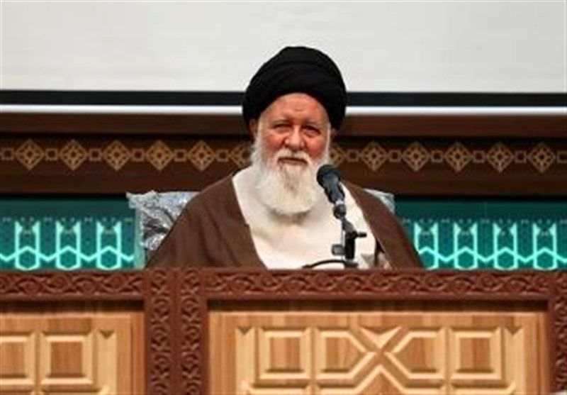 توصیه علم‌الهدی به نمایندگان ولی‌فقیه: در راه تبیین حق سخن بگویید و ایستادگی کنید