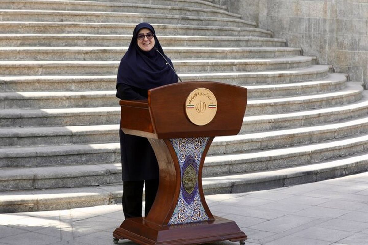 خبر مهاجرانی درباره احتمال سه نرخی شدن بنزین/ قیمت بنزین این خودروها تغییر می کند؟