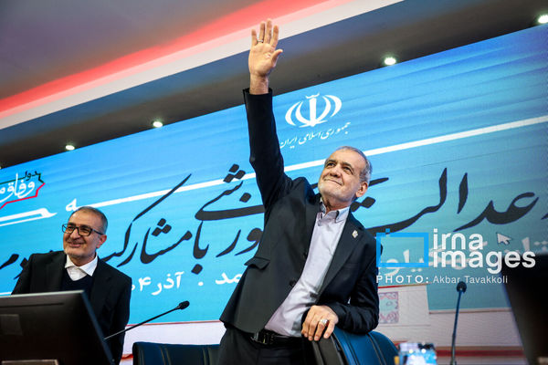 بازگشت رییس جمهور به تهران