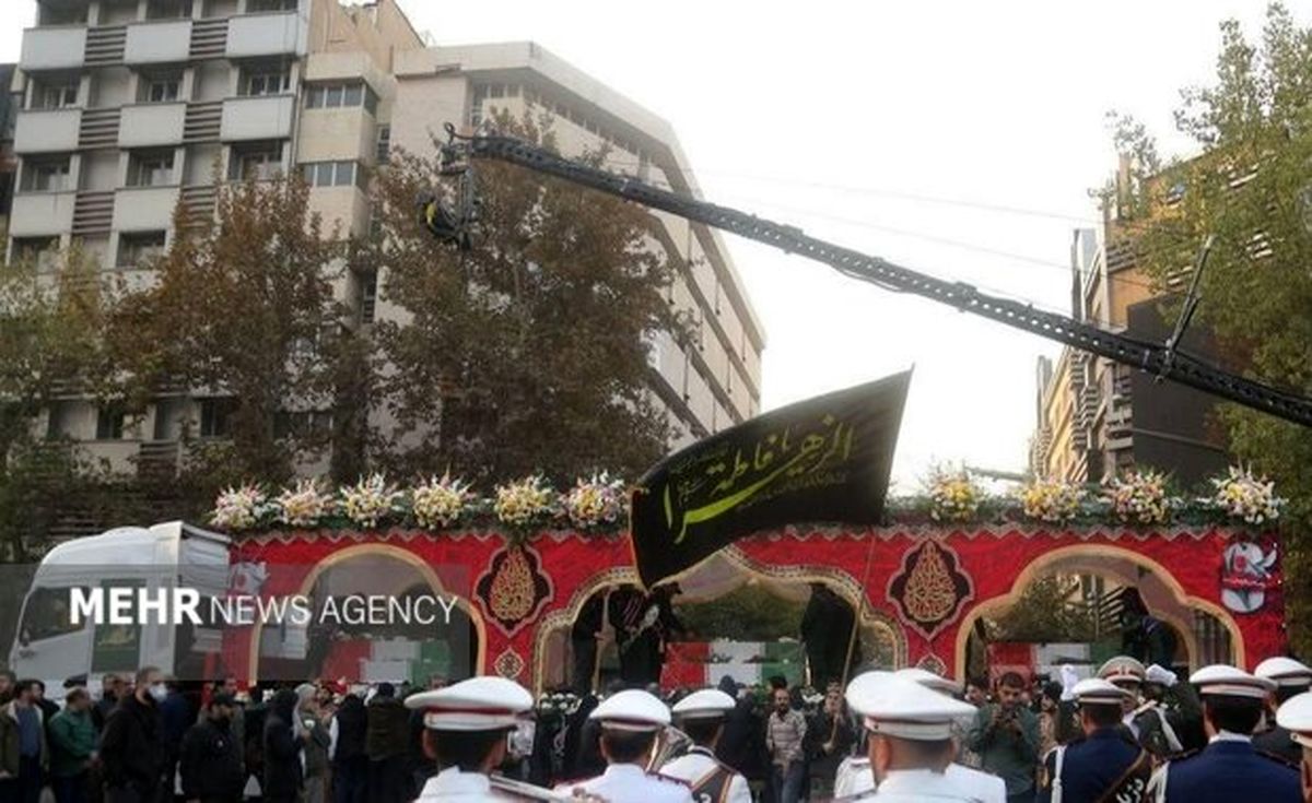 مراسم تشییع شهدای گمنام در تهران آغاز شد