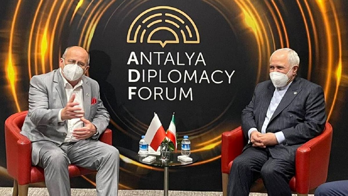 رایزنی ظریف با همتای لهستانی خود 