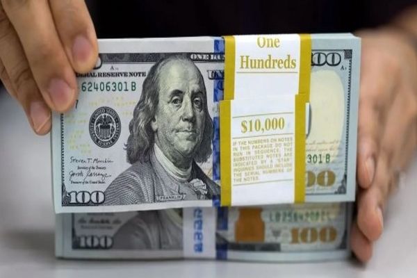 قیمت دلار ۱۹ آبان دوباره صعودی شد | دلار در آستانه جهش جدید؟