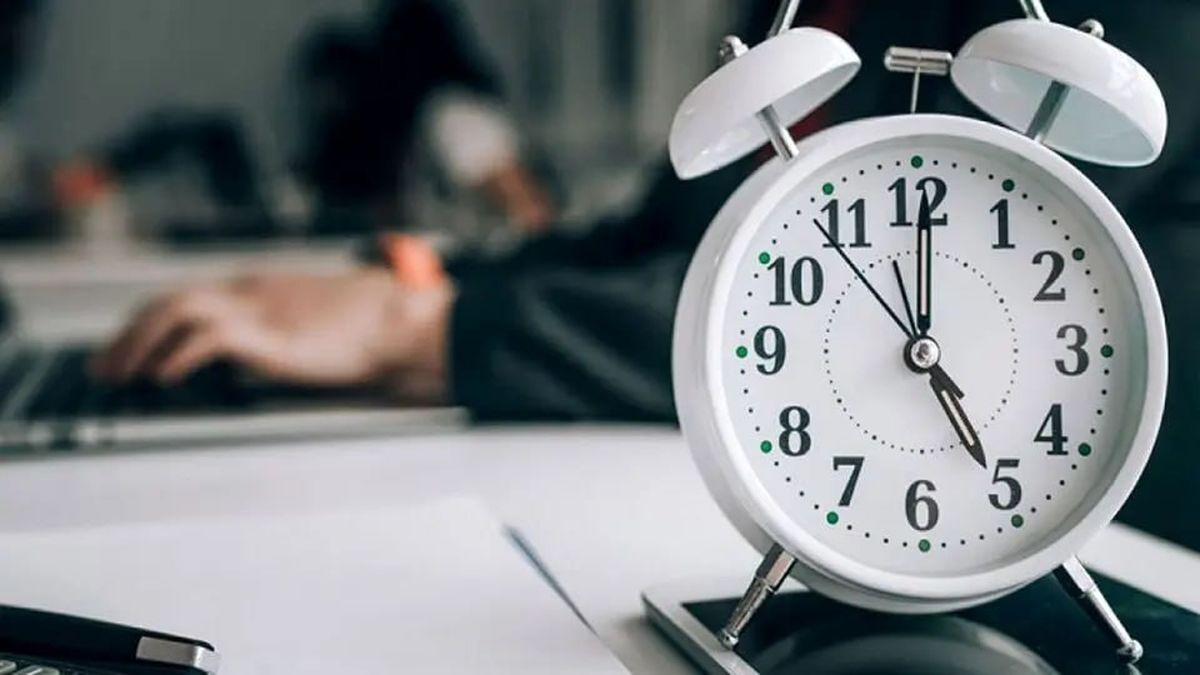 خبر مهم برای کارمندان | تغییر ساعت کاری ادارات از این تاریخ