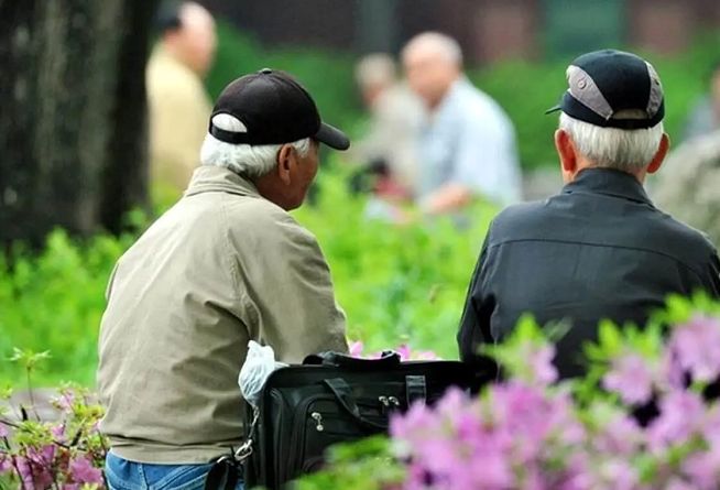 غافلگیری دولت برای افزایش حقوق بازنشستگان | تغییر مهم برای حقوق بازنشستگان و کارمندان در بودجه  