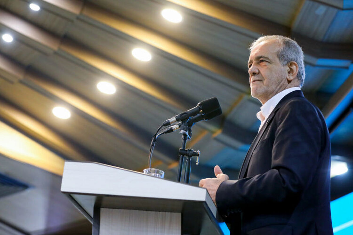 پزشکیان: از یک خانواده معمولی بودم/من خیلی تیزهوش نیستم