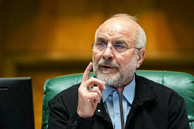 اروپا با انکار سابقه مبارزه سپاه با داعش در سمت تروریست‌ها ایستاده است