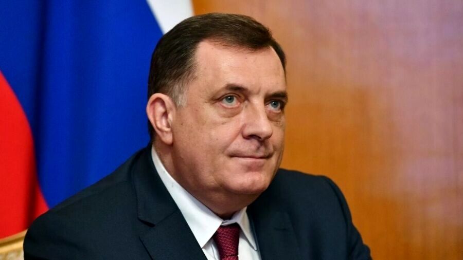 دستور بازداشت رهبر صربهای بوسنی صادر شد