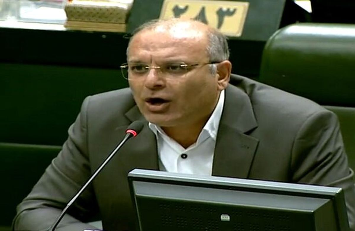 لک علی‌آبادی: باید صدای وحدت ایران به گوش دنیا برسد