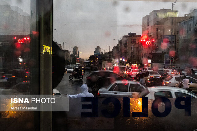بارش رگباری در تهران طی ساعات آینده