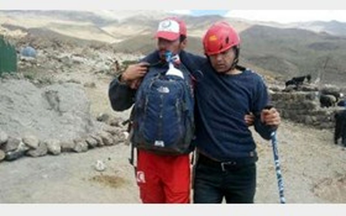 نجات ۲ کوهنورد اروپایی از مرگ در دماوند +عکس