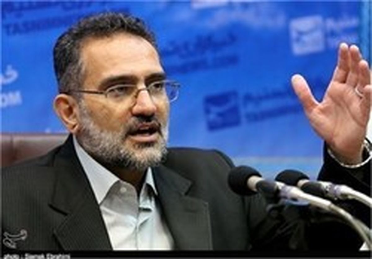 حسینی: ۲۰ میلیارد دلار ارز را به بهانه واردات به بازار ریختند