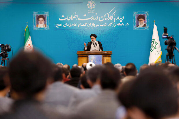 رئیسی: باید ابعاد مبارزه با دشمن را شناخت