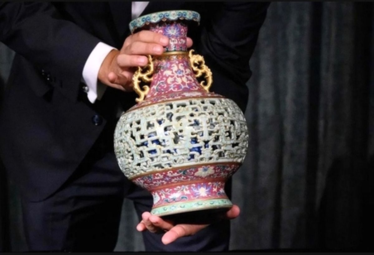 گلدان چینی نفیس ۹ میلیون دلاری! +عکس