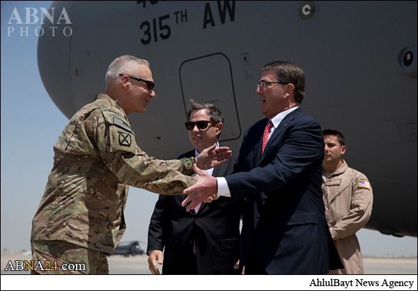 عکس:ورود سرزده وزیر دفاع آمریکا به عراق