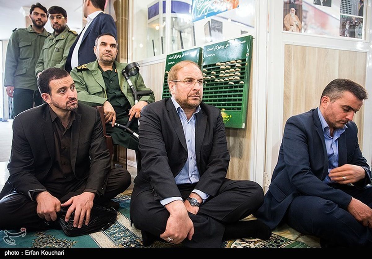 عکس: قالیباف در مراسم تشییع شهید مدافع حرم