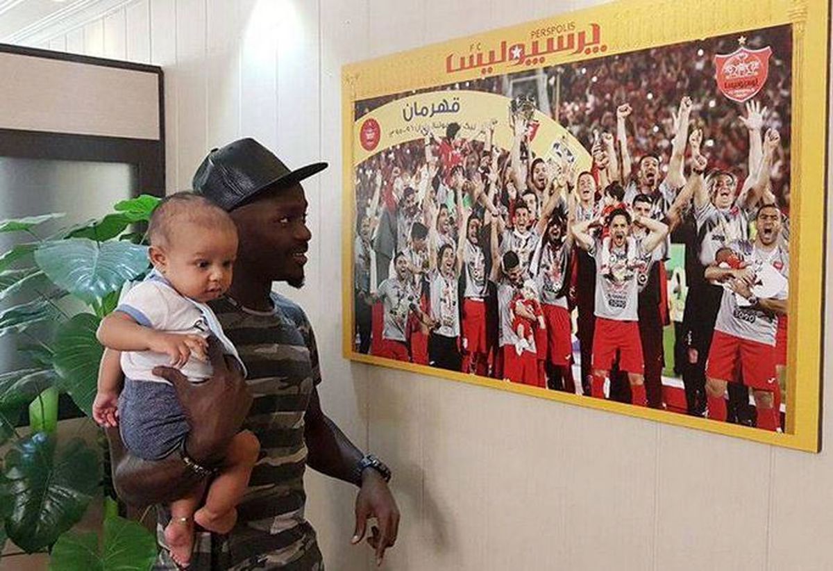 عکس: منشا و دخترش در باشگاه پرسپولیس