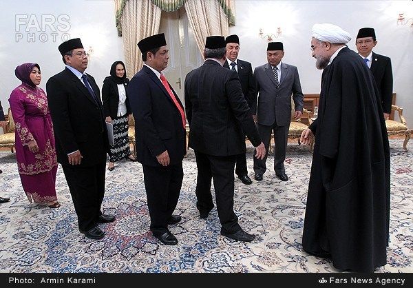 دیدار مقامات اندونزیایی با روحانی/عکس