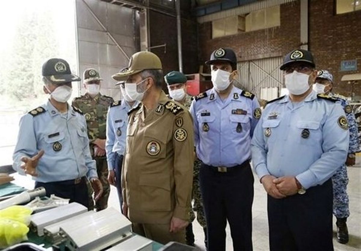 بازدید سرلشکر موسوی از کارخانجات هواپیمای شکاری و پهپاد نهاجا