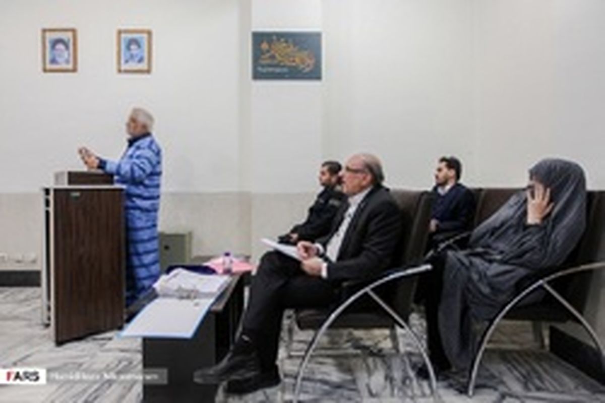 عکس: مجرم اقتصادی خانم در دادگاه جرائم اقتصادی