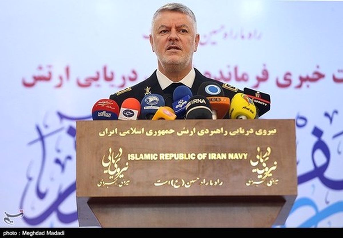 دریادار خانزادی: سال ۱۴۰۰ شاهد جهش فناوری در نداجا خواهیم بود