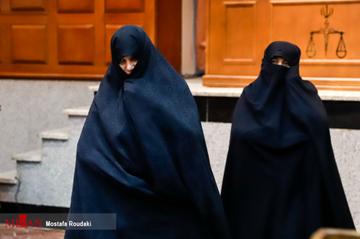 رو گرفتن دختران نعمت زاده در دادگاه! +عکس