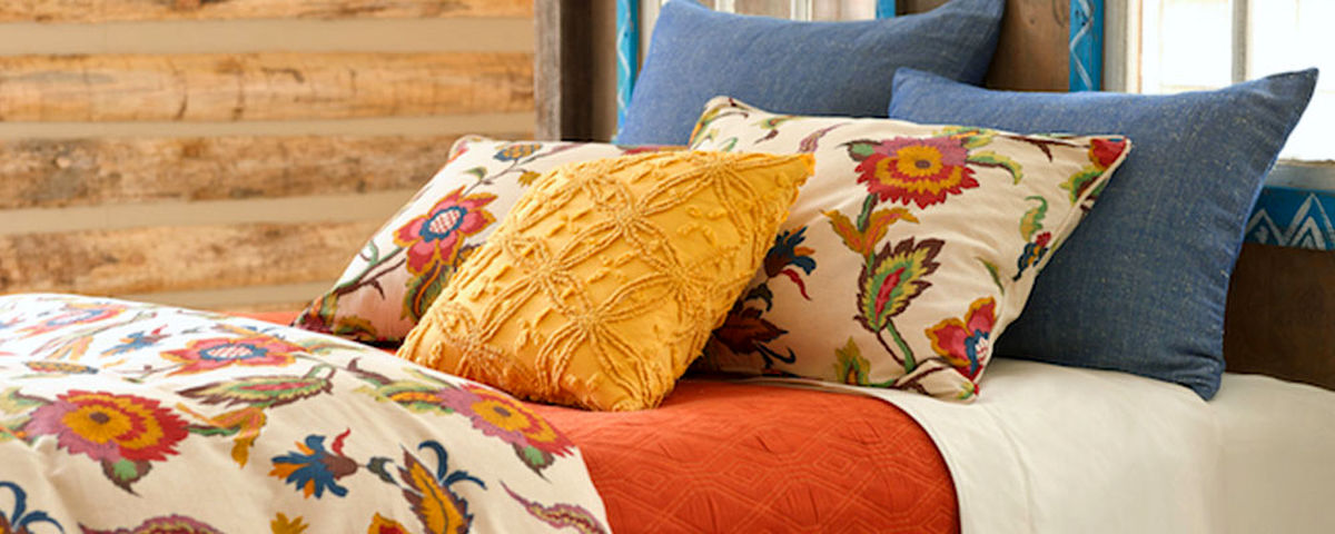 با این روش‌ها بالش‌ها و تشک خود را تمیز کنید