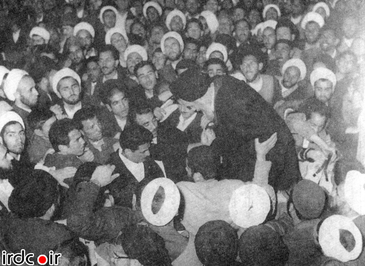تصاویر/امام خمینی(ره) در محرم سال 1342