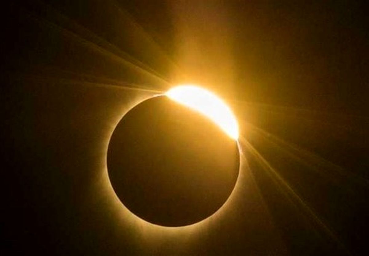 آخرین خورشیدگرفتگی قرن در مشهدمقدس +عکس