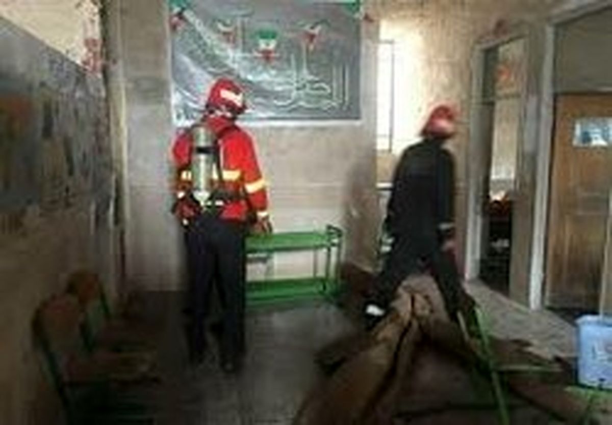 تخلف ۱۱ نفر از کارکنان آموزش و پرورش در آتشسوزی دبستان