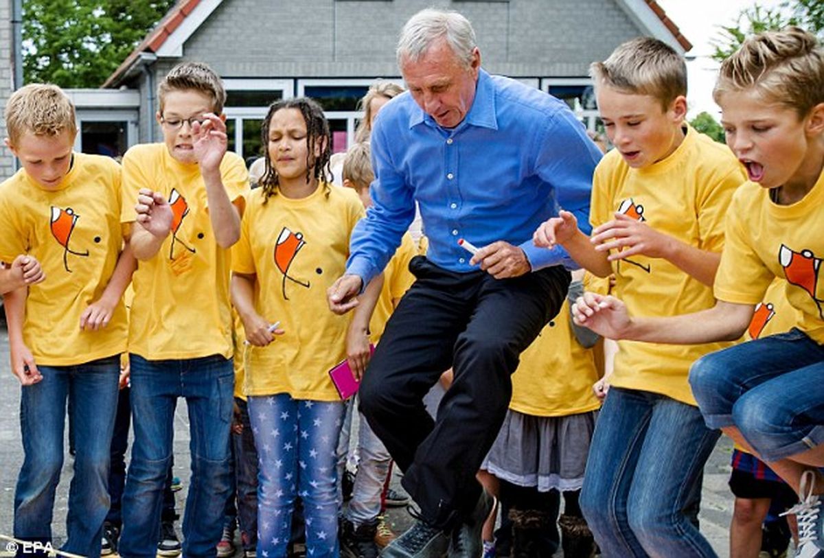 مسی در لیست فروش بارسلونا/تصاویر