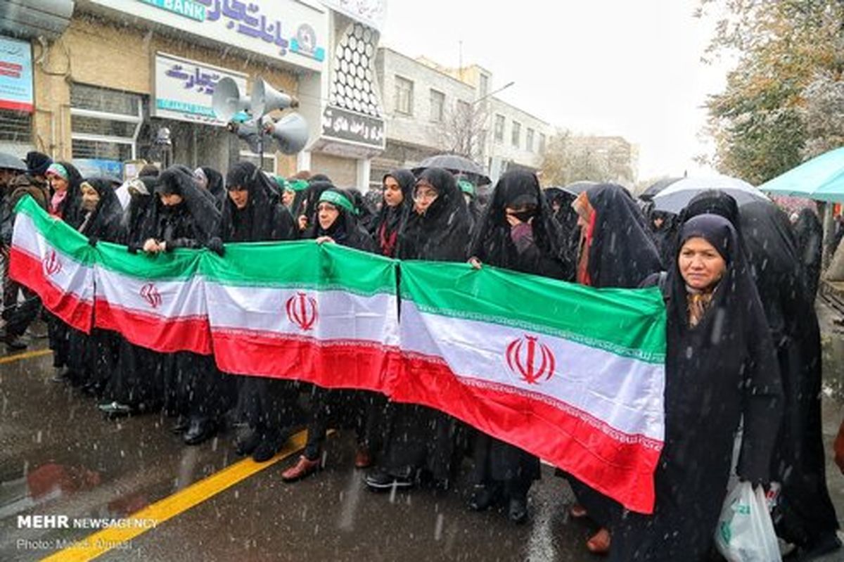 تصاویر: راهپیمایی خودجوش مردم زنجان علیه اغتشاشگران