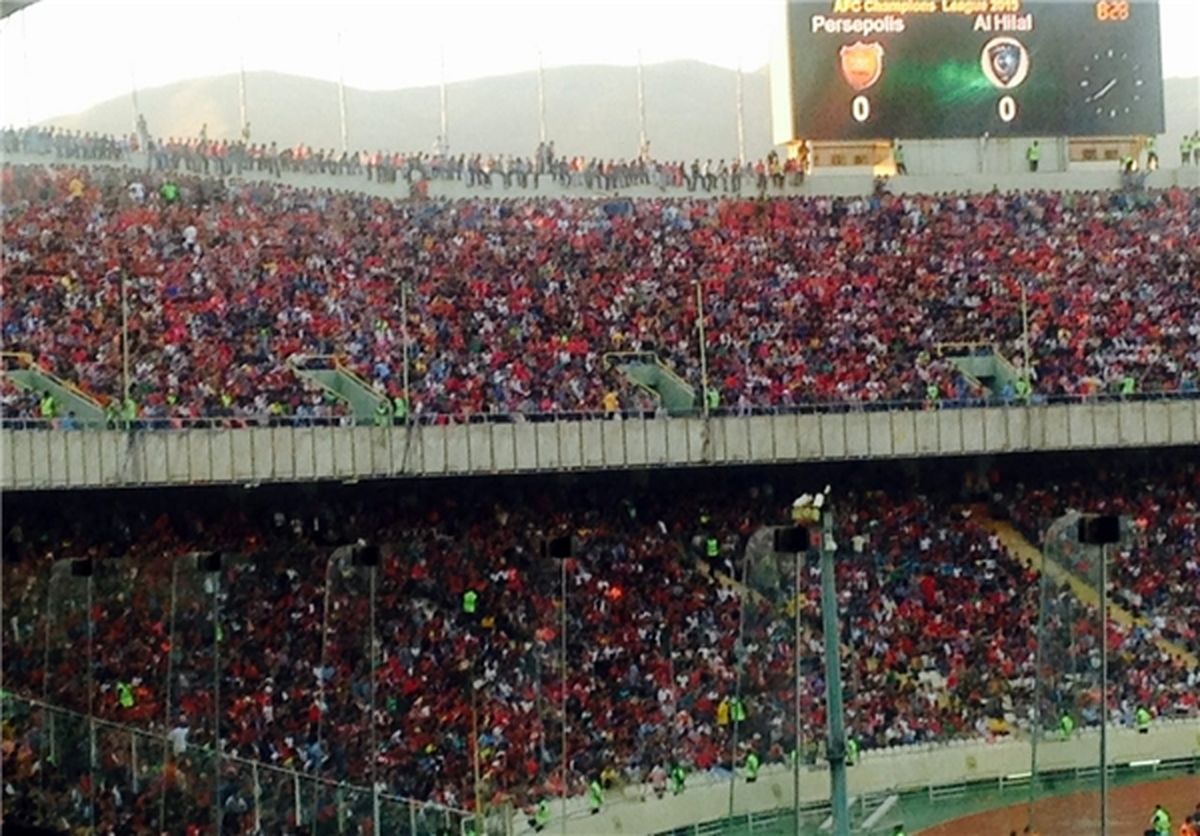 عکس/حرکت خطرناک هواداران پرسپولیس